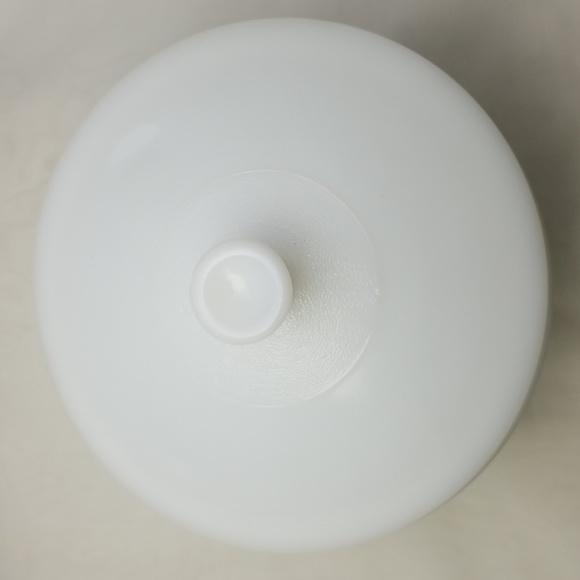 Federal Glass Blue Tulip Casserole Mixing Bowl with Lid - Picture 2 of 16